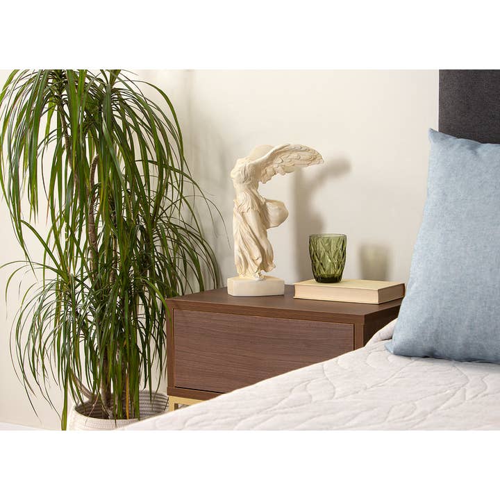 Gdeco - Wholesale Sculpture - Victoria Samothrace Resin Sculpture 33Cm1