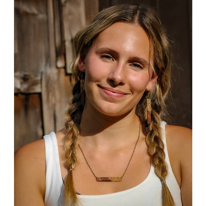 Kentucky Moon Designs - Vendita all'ingrosso Orecchini pendenti - Orecchini boho in oro | Orecchini bohémien | Legno e resina1