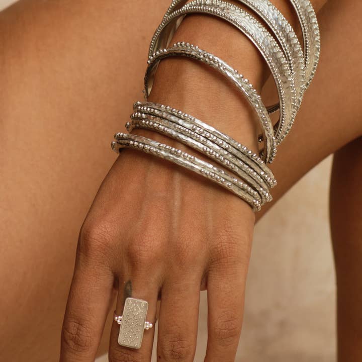Nakila Collective - Wholesale Jewellery set - Raja bangle set - White brass 1