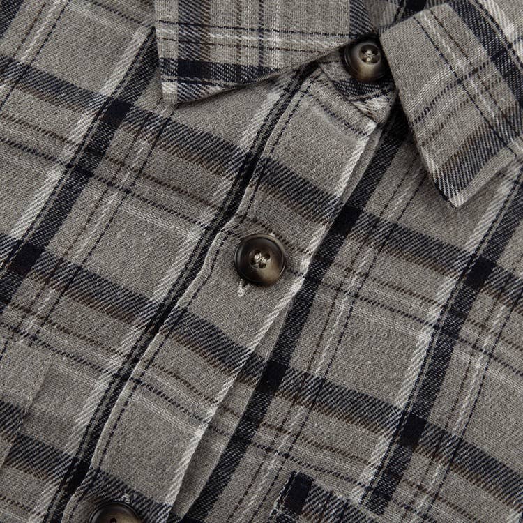 CAMMELLO Camicia classica a quadri con tasche sul petto in vendita all'ingrosso su Faire11