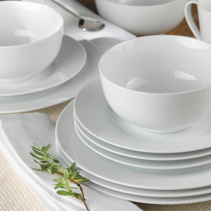 Claire Classic Rim 16 Piece Dinnerware Set (w/Cereal Bowls) for wholesale by Euro Ceramica Home | ClayBarn