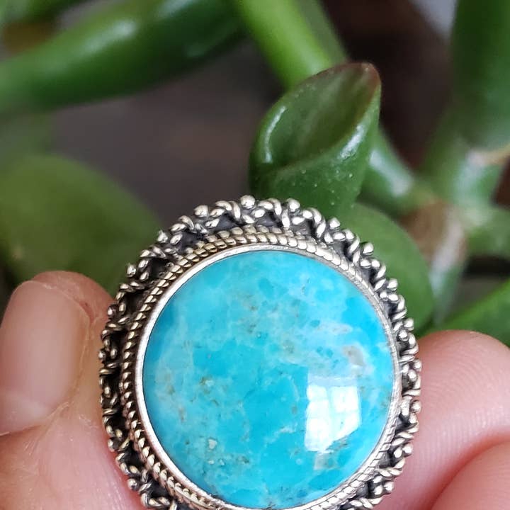 Bague en argent sterling 925 en forme ronde turquoise bleue pour la vente par GTG Gems Corp