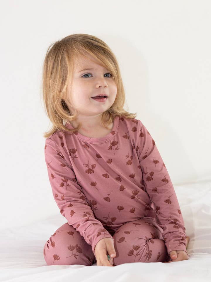 Pyjama deux pièces Mavie pour la vente par Nomad Baby