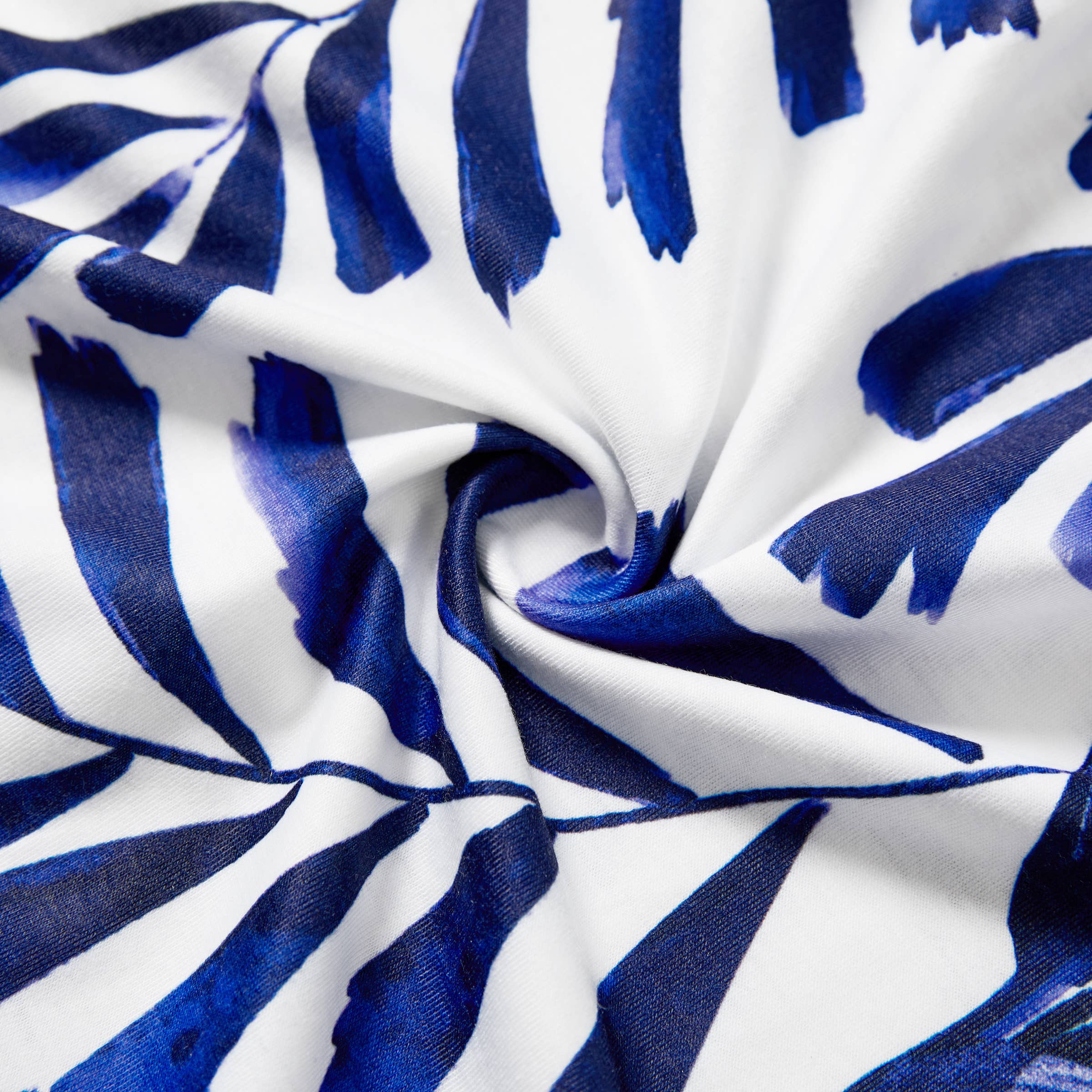 royalblue Women Modern Blue & White Botanical Leaf Design Button Dress for wholesale on Faire4