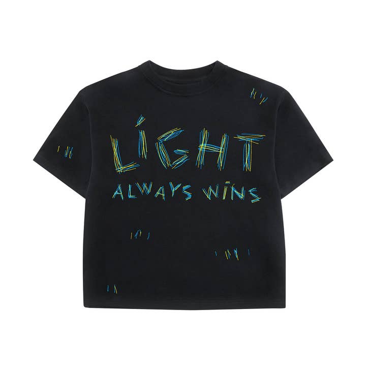 Camiseta de gran tamaño «Light Always Wins» | Negra OM680B para venta al por mayor de OMAMImini