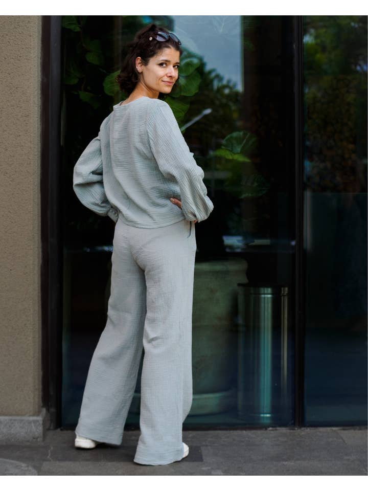 hutch&putch - Wholesale Blouse - Women's - Musselin blouse "Jule" • with balloon sleeves8