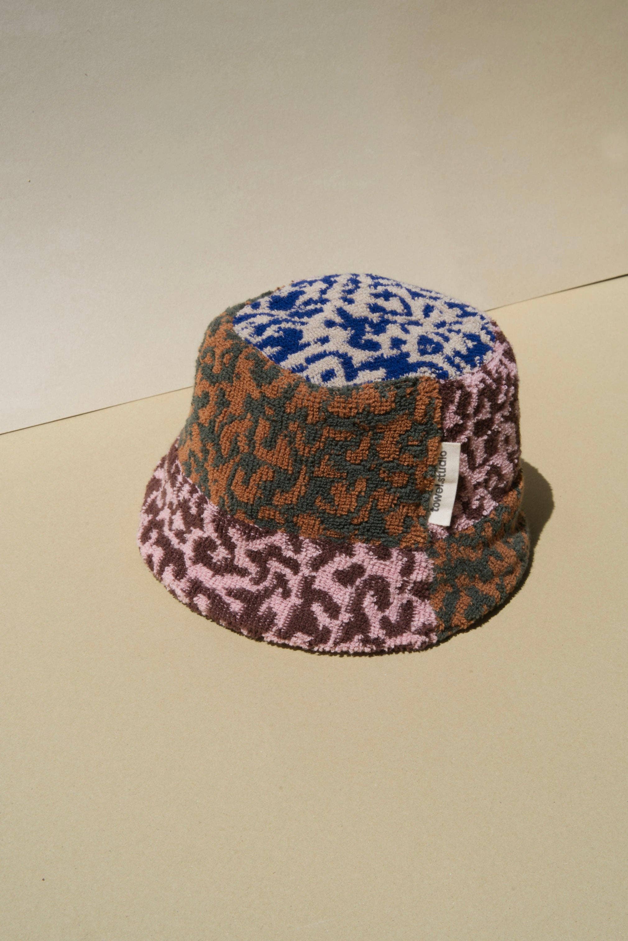 towel.studio - Wholesale Bucket Hat - Women's - Noisy Camo Bucket Hat | Multicolor1