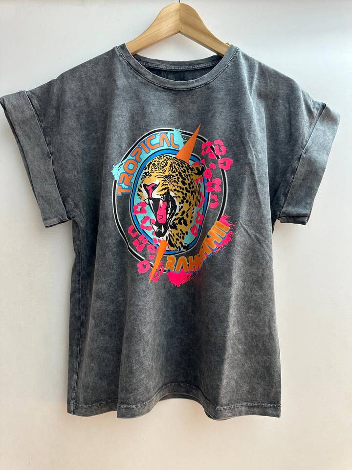 Svart 14580 T-shirt med blekt tryck i en storlek för wholesale på Faire0