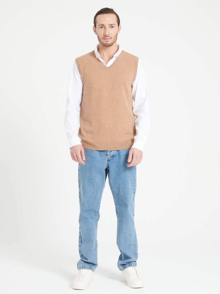 Men's V-neck cashmere sweater LUKE 9 for wholesale by STUDIO CASHMERE8