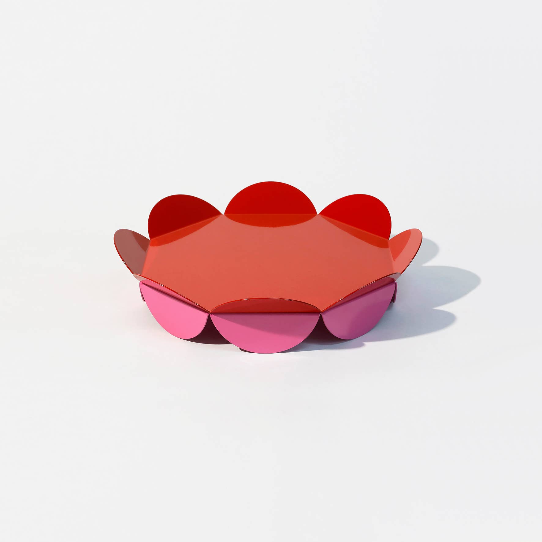 ISUWA - Wholesale Cake Stand - Flower Serving Stand S –  Sculptural & Glossy0