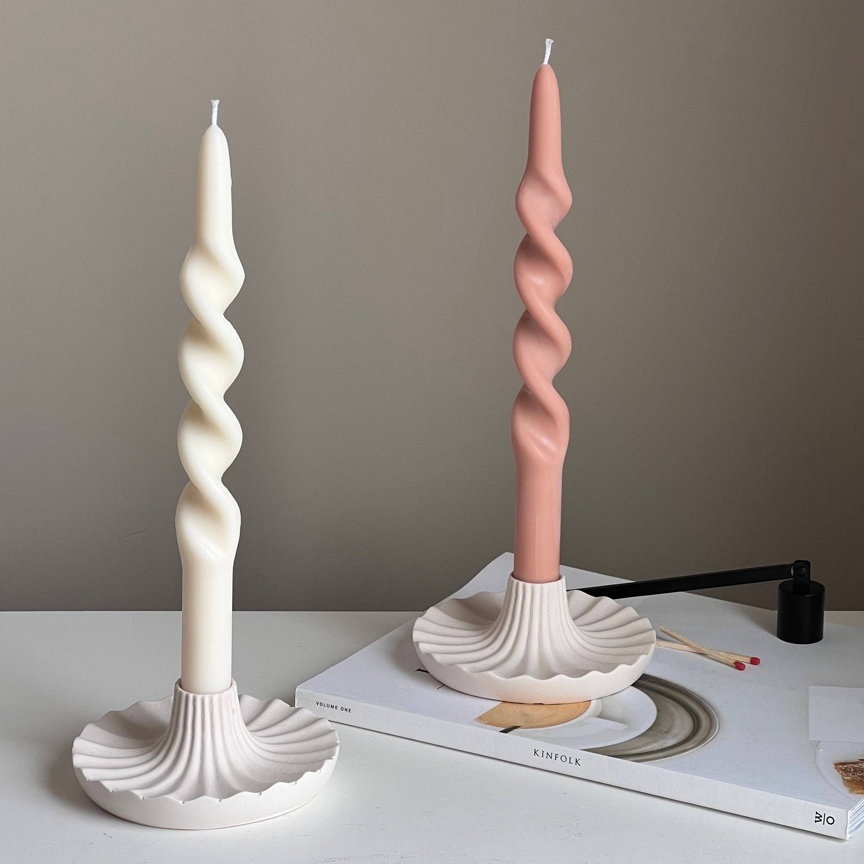 Estelle Studio - Wholesale Candle Holder - Round Jesmonite Candlestick Holder: Elegant Table Decor4