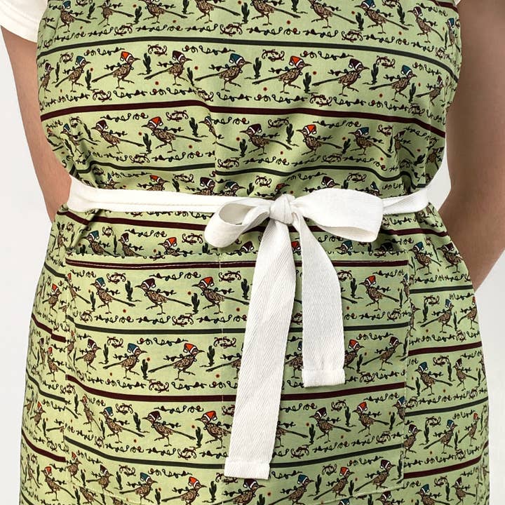 Tablier en coton HOLIDAY Desert Elf pour la vente par Cher the Fire