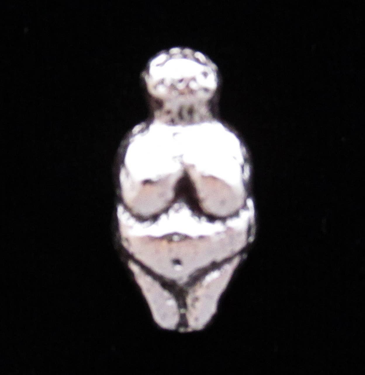 Zeppo Merchandisers Inc - Wholesale Individual Charm/Pendant - Sterling Silver Willendorf Pendant