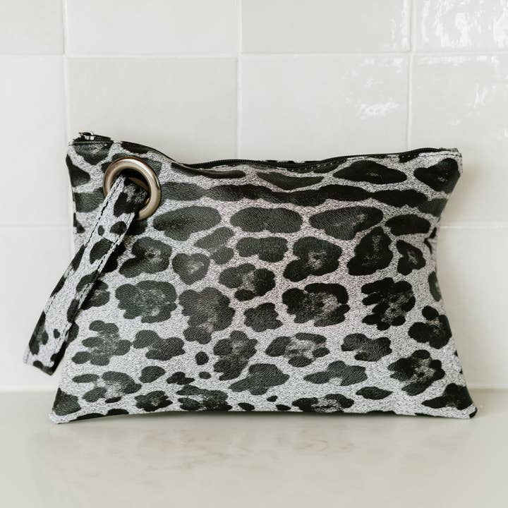 modern and chic - Wholesale Clutch Bag - Women's - Alexa Oversized Travel Clutch15