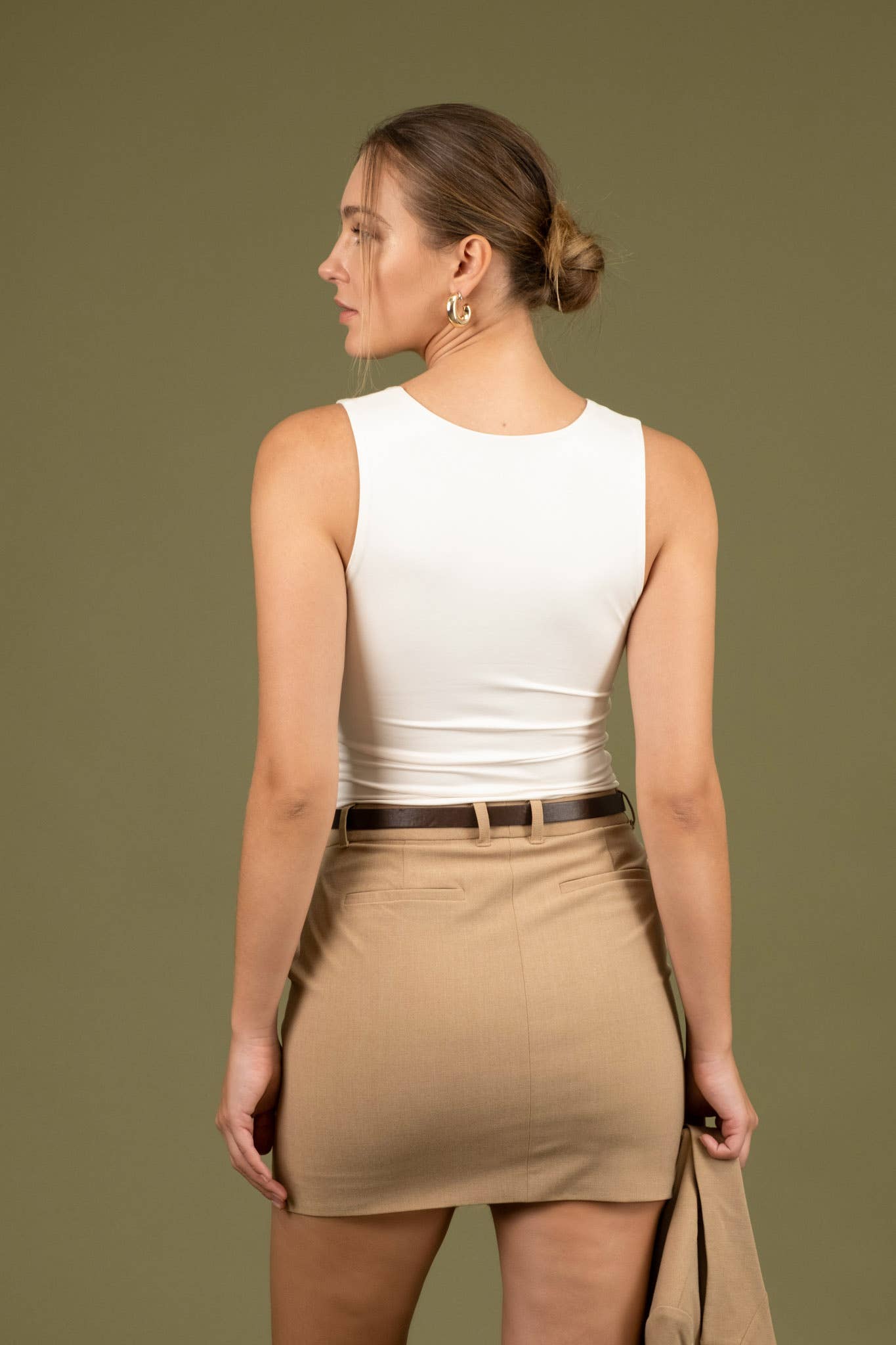 The Workshop Studio - Wholesale Knit Top - Women's - REVERSIBLE SCOOP NECK SLEEVELESS KNIT TANK TOP1