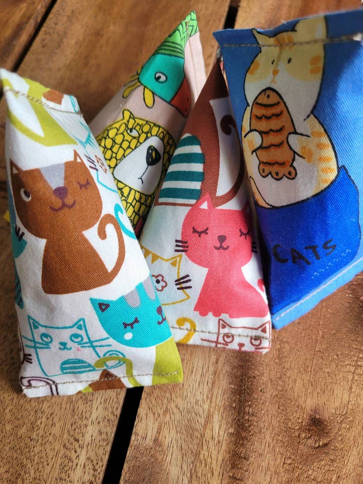 Catnip cat pouncers, cat toys with catnip, pack of 16 for wholesale by Cain's Collars