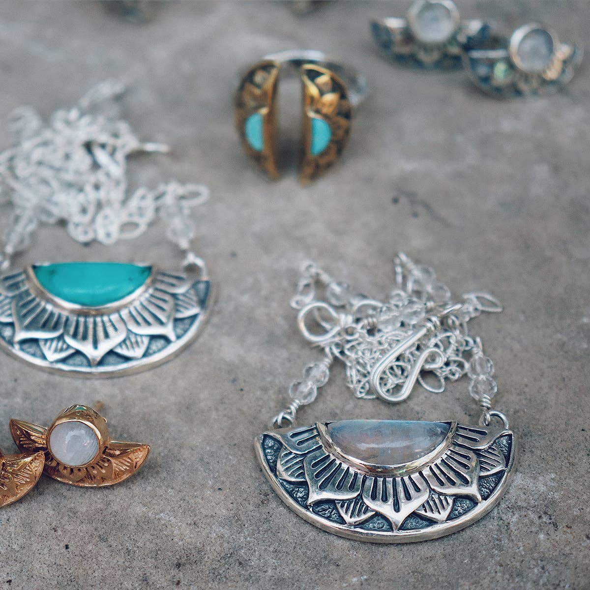 bahgsu jewels - Wholesale Pendant/Charm Necklace - Natural Mystic Necklace :: Moonstone2