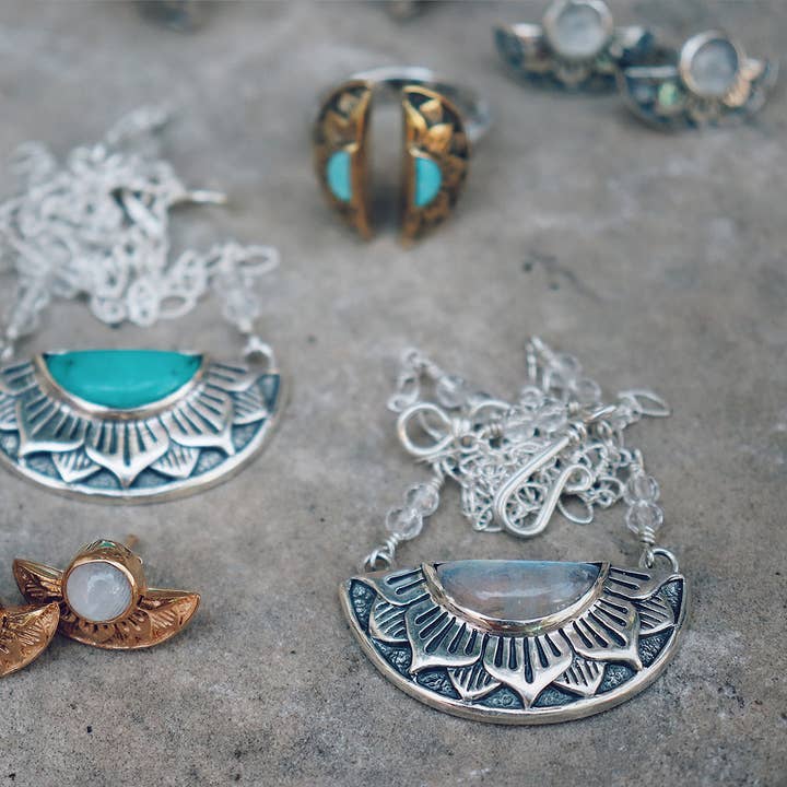 bahgsu jewels - Wholesale Pendant/Charm Necklace - Natural Mystic Necklace :: Moonstone2