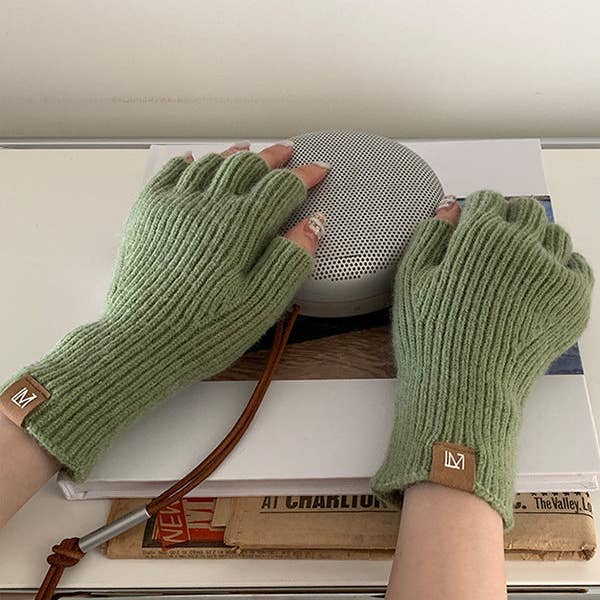 UZ Wholesale Store – wholesale Gloves – Women's – Keep Warm Velvet Gloves Accessories13