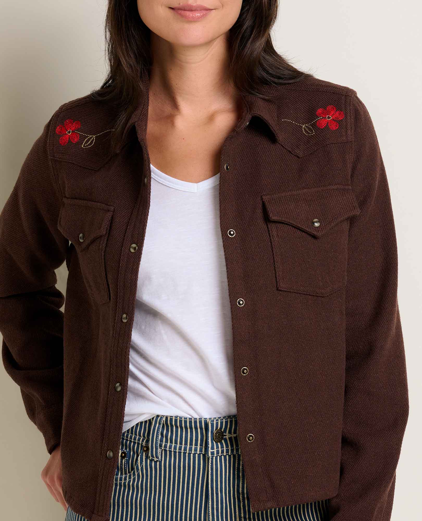 Broderie Marron Chemise à manches longues Western Conifer pour femmes F25 en vente sur Faire3
