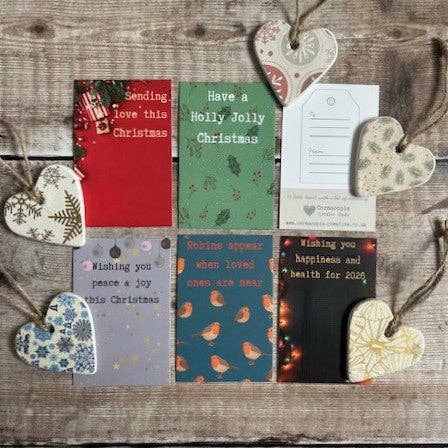 Cornucopia Creative Studio - Wholesale Christmas Decoration - Sending love this Christmas Heart Hug (Wholesale)2