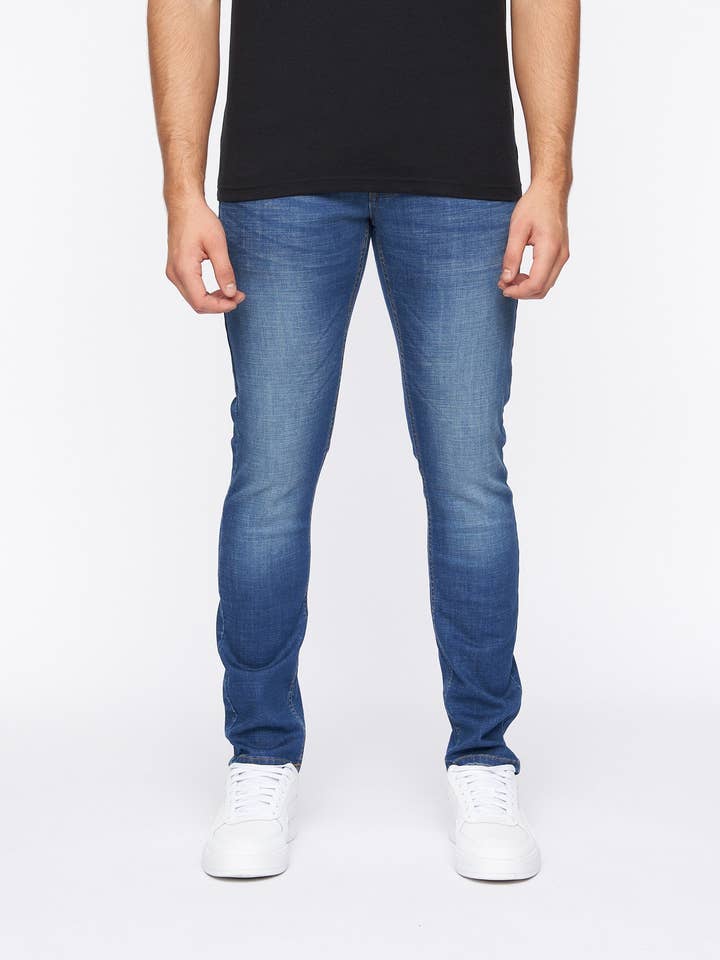 Jeans Slim Fit Doves Mi-Wash pour la vente par Duck and Cover