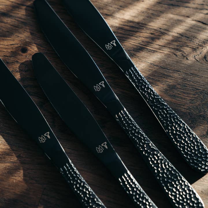 Vargen & Thor - Wholesale Assorted Cutlery Set - ONYX - Cutlery set, 16 pieces, Black
2