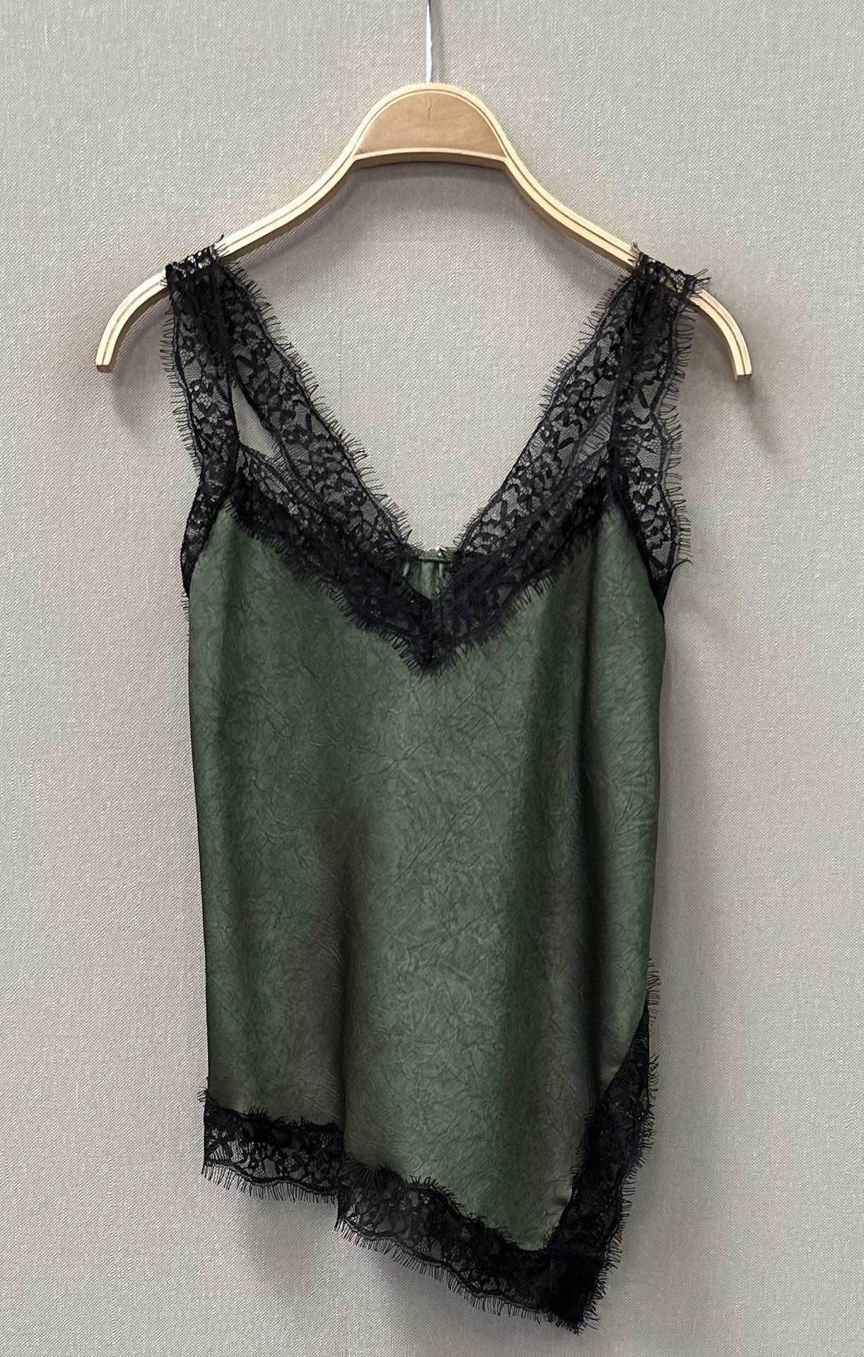 SWEET MAGIC MODA Y COMPLEMENTOS - Wholesale Blouse - Women's - LACE TRIM CAMI TOP3