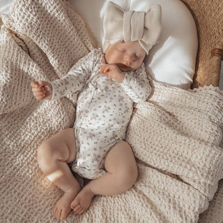 Elke & Indigo - Wholesale Bodysuit (non-footed) – Baby - Bamboo/Organic Cotton Kali Bodysuit - Vanilla Bouquet8