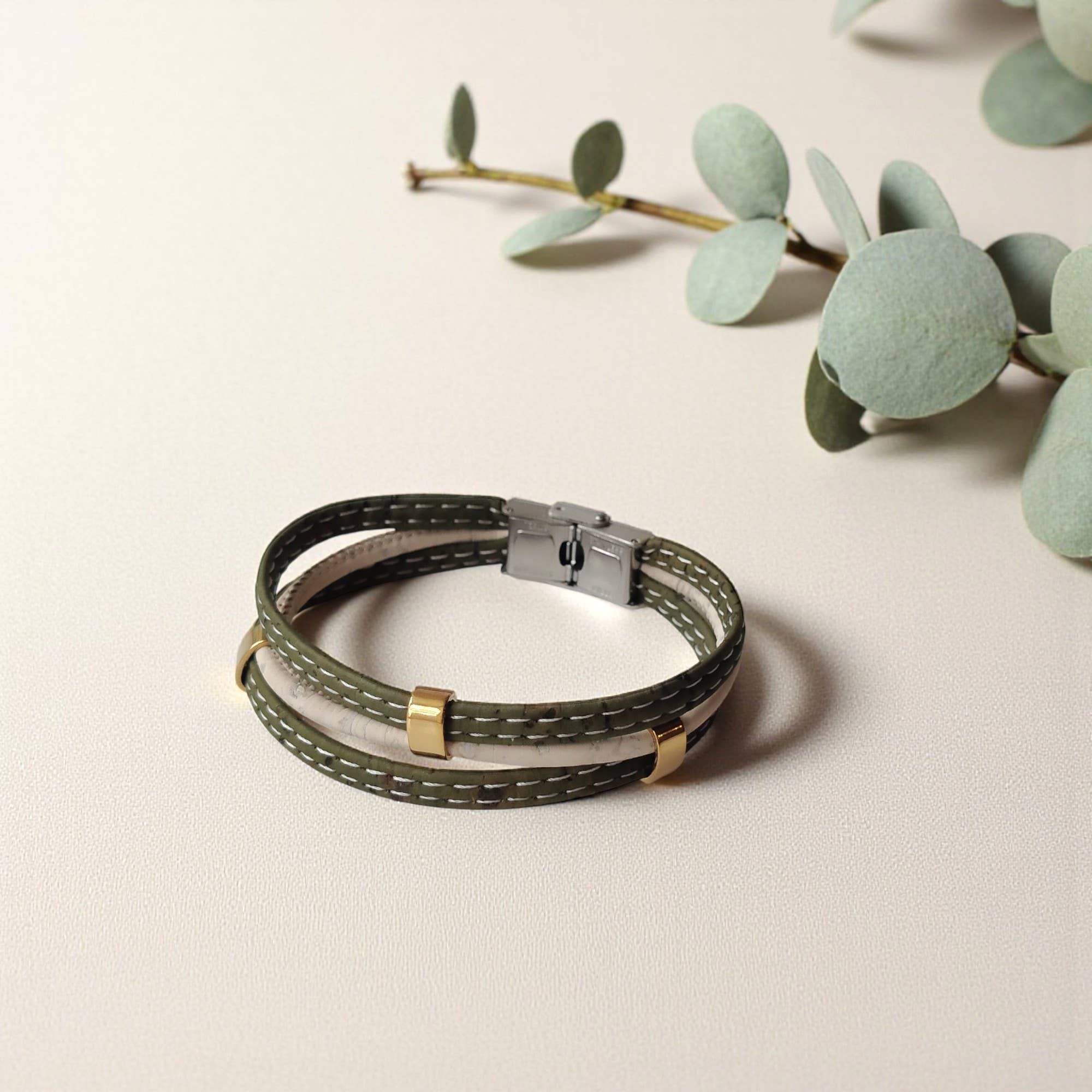 Karmyliege - Wholesale Cuff Bracelet - Khaki and off-white cork bracelet - women2