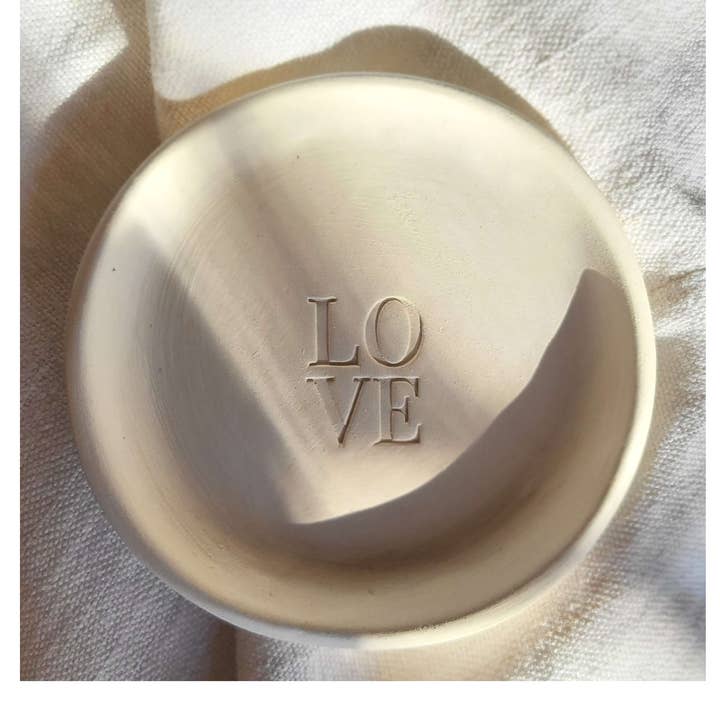 Coupelle céramique L O V E pour la vente par lpdv ceramics