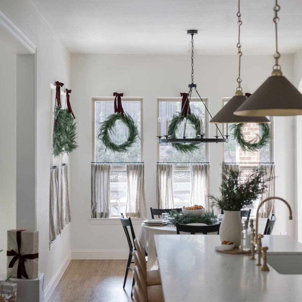 CG Hunter - Wholesale Wreath - 30" Faux Evergreen Cedar Wreath16