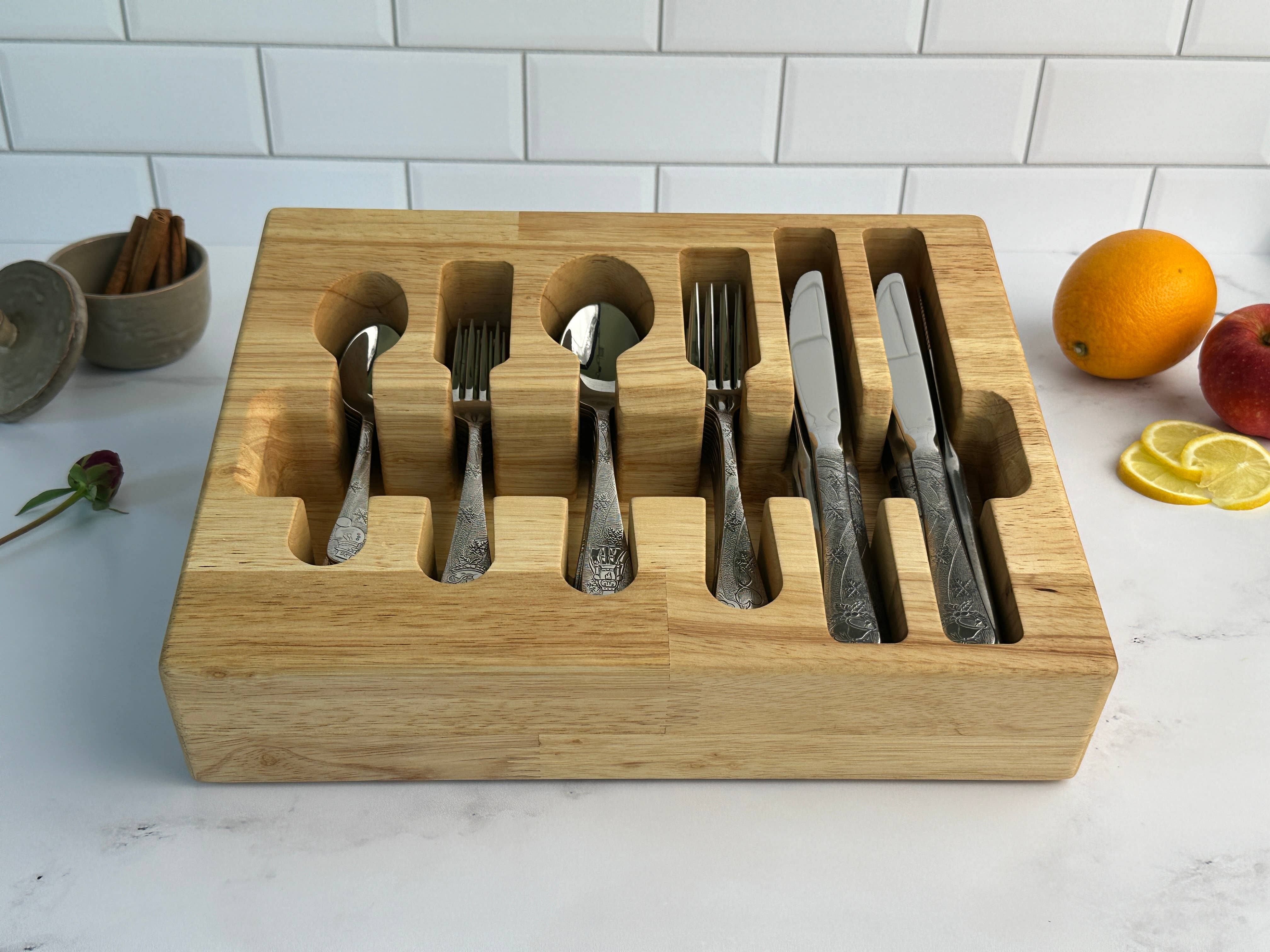 Loudblade - Wholesale Flatware Caddy - Custom Solid Hevea Wooden Flatware Drawer Organizer4