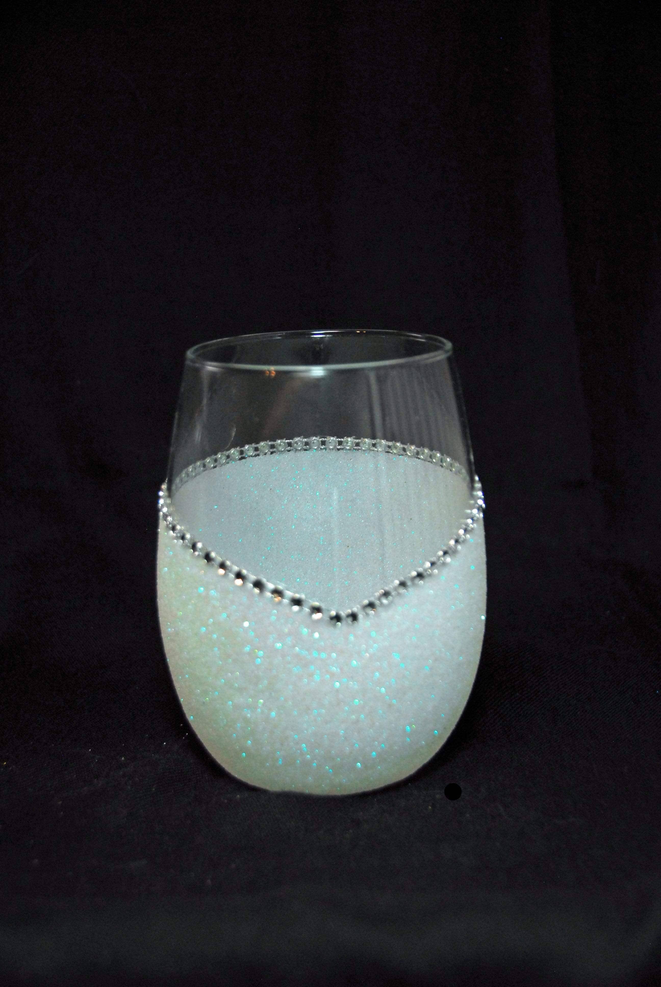 WineyBitches.Co - Wholesale Wine Glass - 🏴‍☠️💀 Booty Hunter-Skull & Crossbones — Bling Glitter Wine Glasses (Pirate Theme Collection) 💀🏴‍☠️26