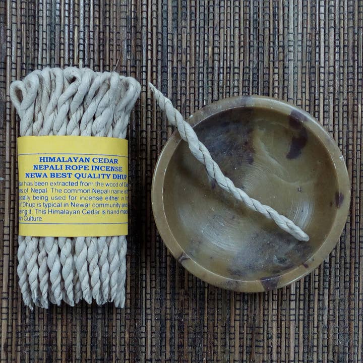 AWGifts Europe - Wholesale Incense - RopeI-01 - Pure Herbs Cedar Rope Incense1