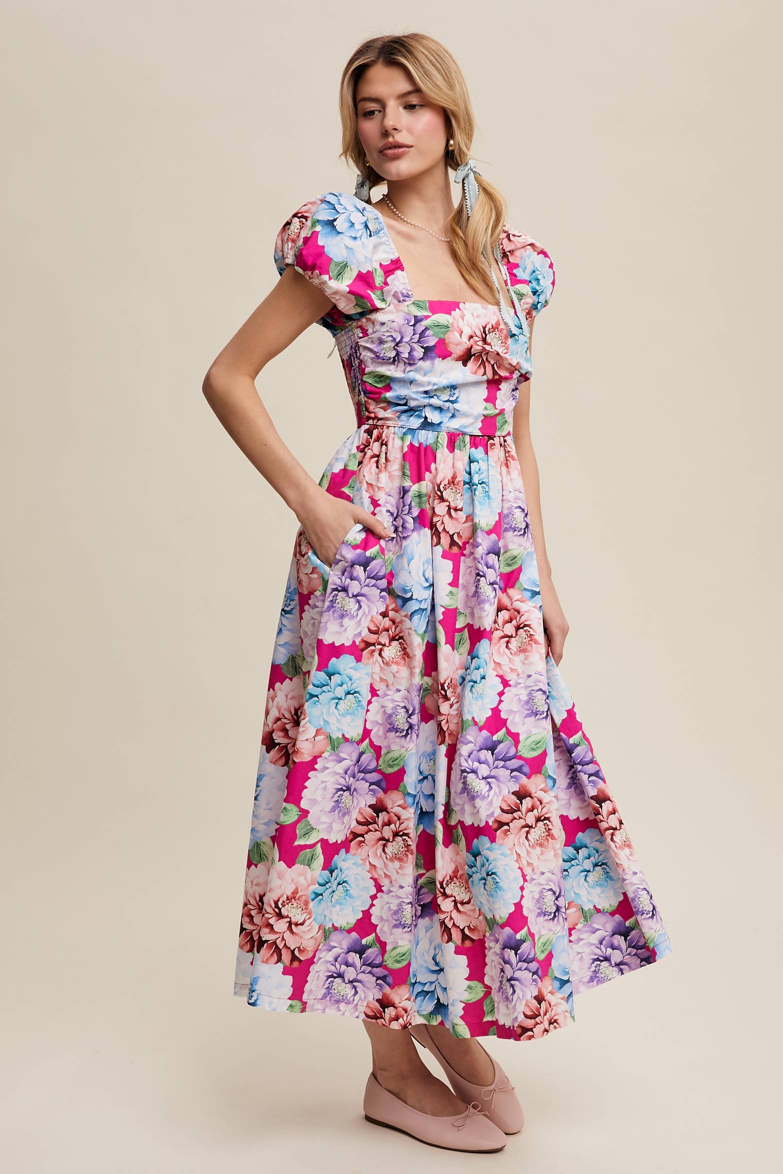 Listicle - Vendita all'ingrosso Vestito - Donna - Abito romantico a fiori con maniche a sbuffo5