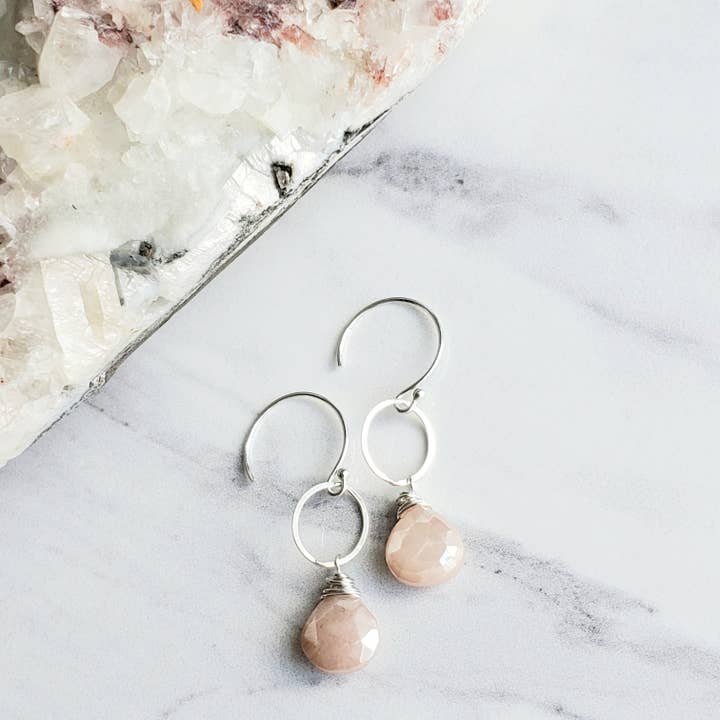 Agape Gems – Engroshandel Smykkesæt – Ædelsten dråbe øreringe - sæt af 106