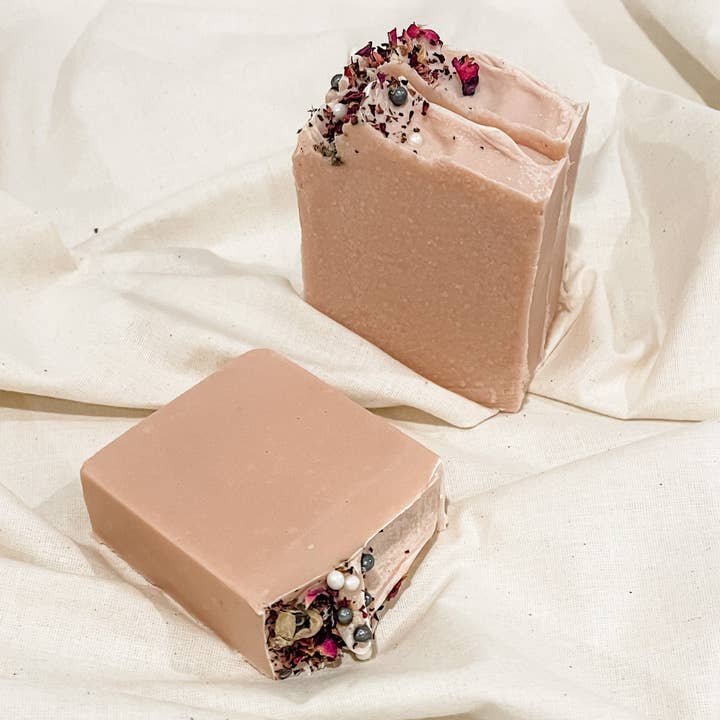 Rose Clay Bar voor wholesale door Modern Skyn Alchemy LLC.