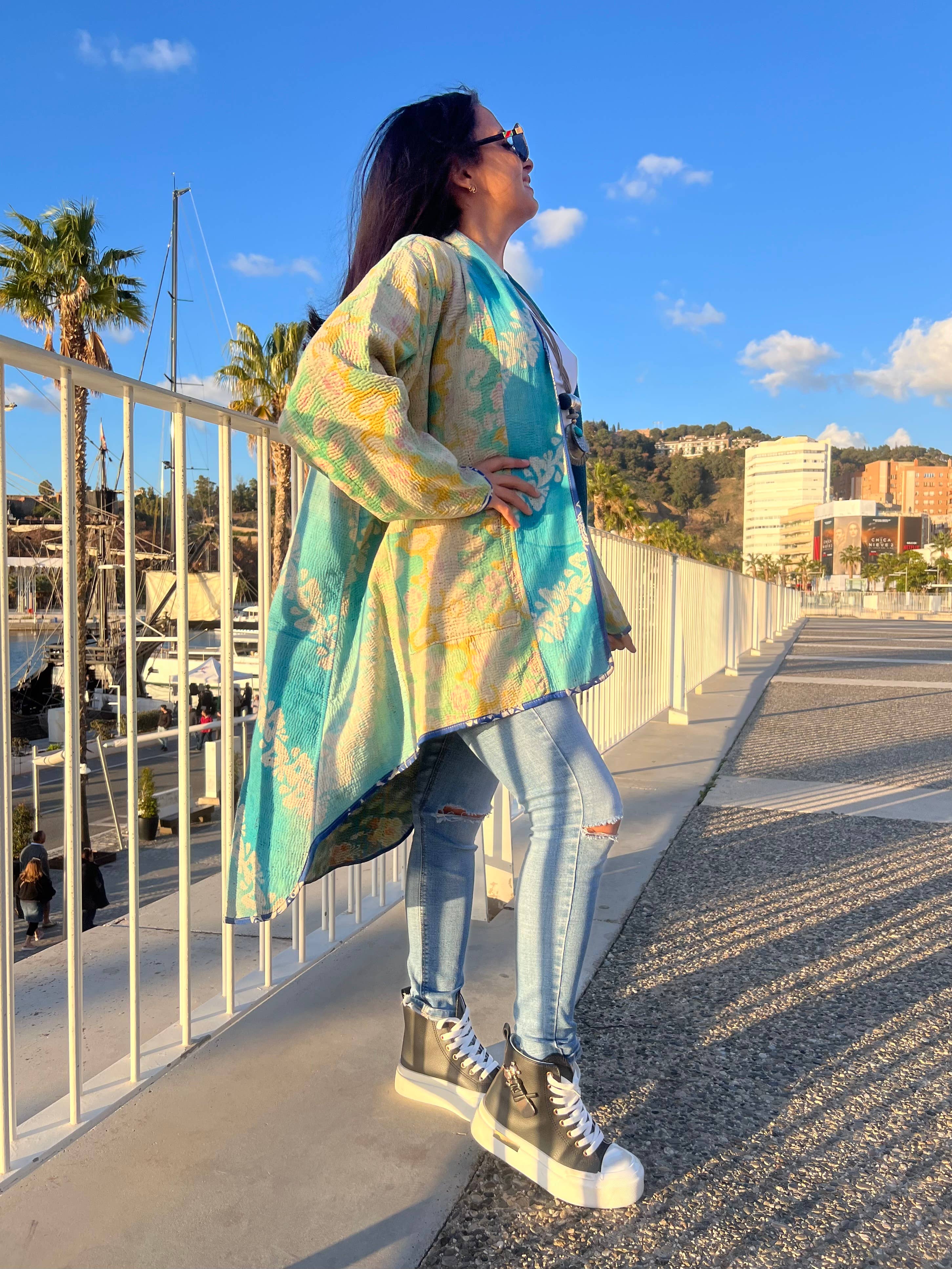Kinomy - Wholesale Jacket - Women's - Asymmetrical Reversible Tie-Dye Jacket for Curvy Women.4