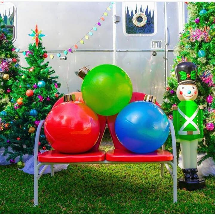 Holiball - Wholesale Inflatables - Classic Green Holiball®