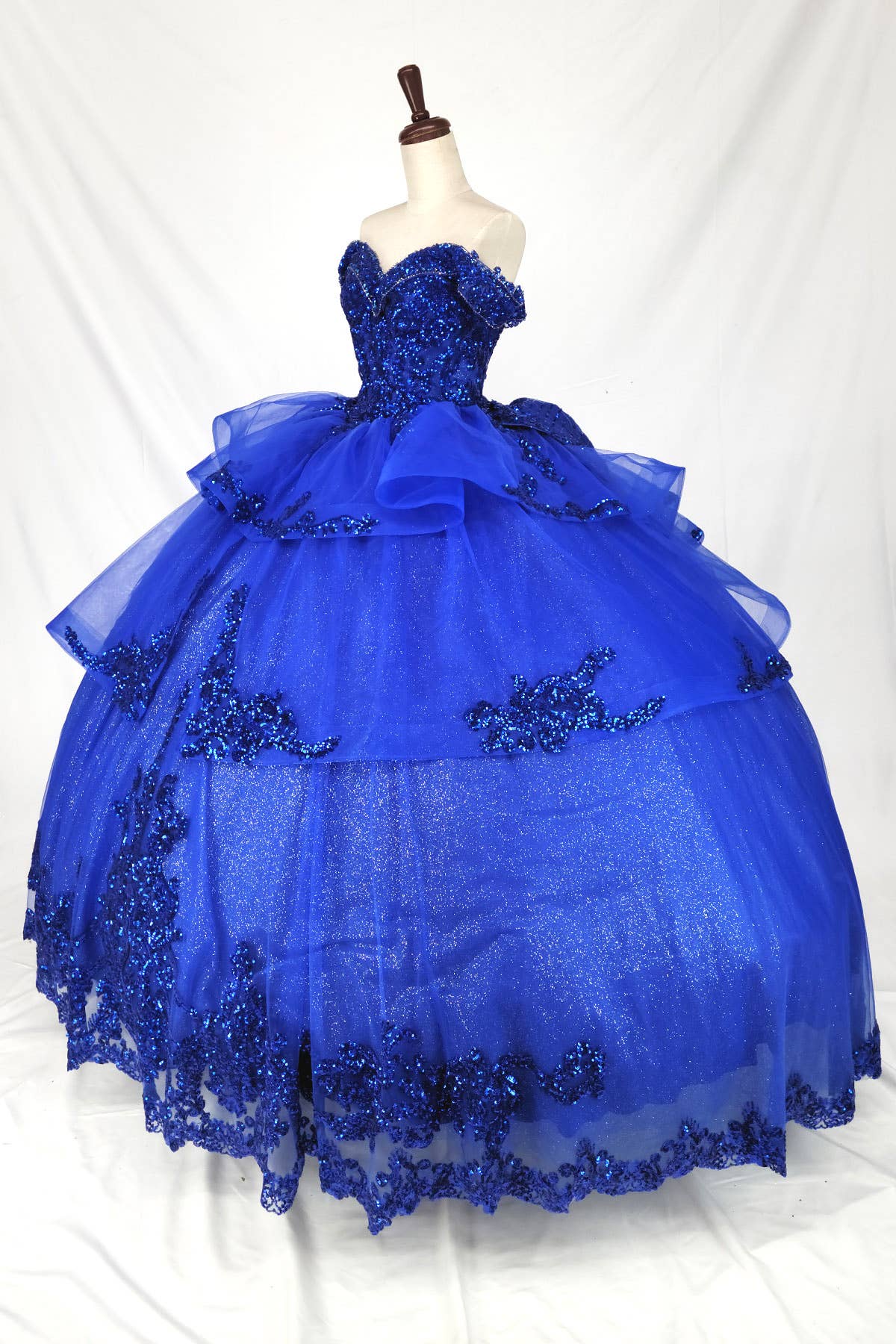 Chicas - Wholesale Dress - Women's - Multilayered Quince Dress With Bow and Sequins CHF306310