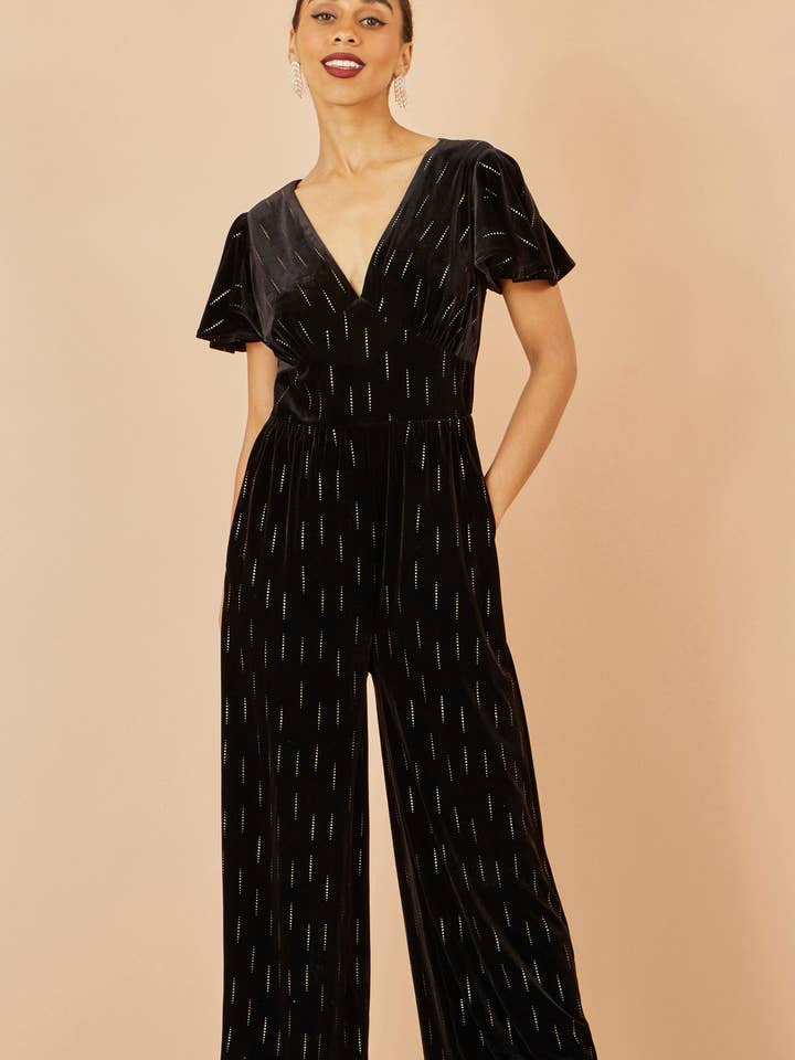 Yumi Schwarzer Folienprint-Samt-Overall für den Großhandel von Yumi