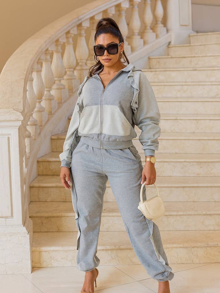 CONJUNTO DE CALÇAS COM FOLHOS por atacado de CAPSULLE