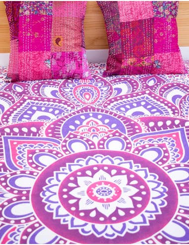 Mulberry Purple summer quilt for wholesale on Faire3