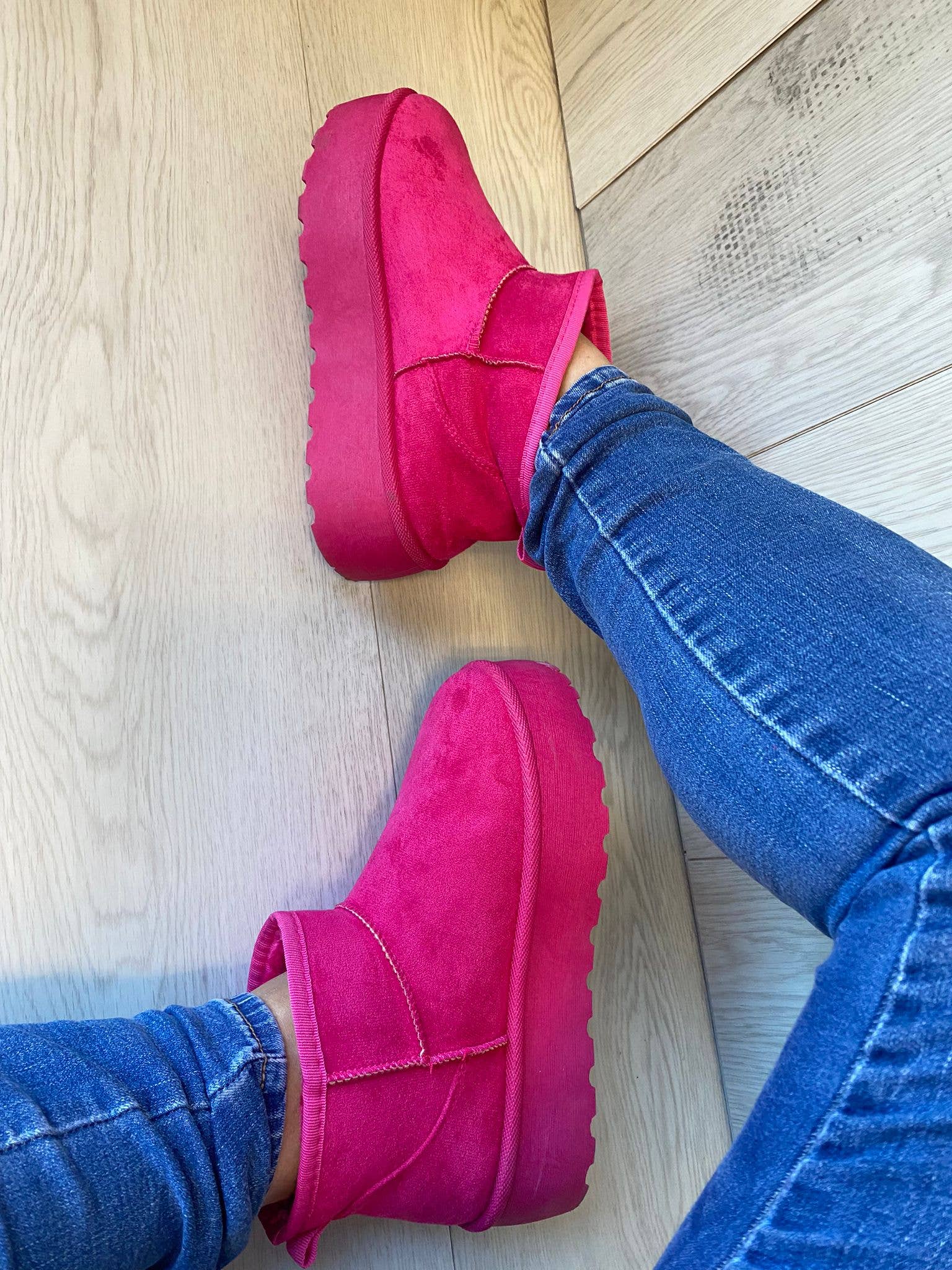 Pazzle - Wholesale Laarsjes - Dames - MOON-01 dames winterlaars met nep bontvoering en satijnen strik2