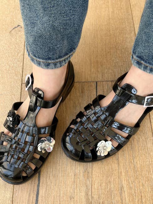 MOND HAUS - Wholesale Shoe Accessories - BILLIE Mini Sequin Flower Shoe Charm for Sneakers, Sandals5