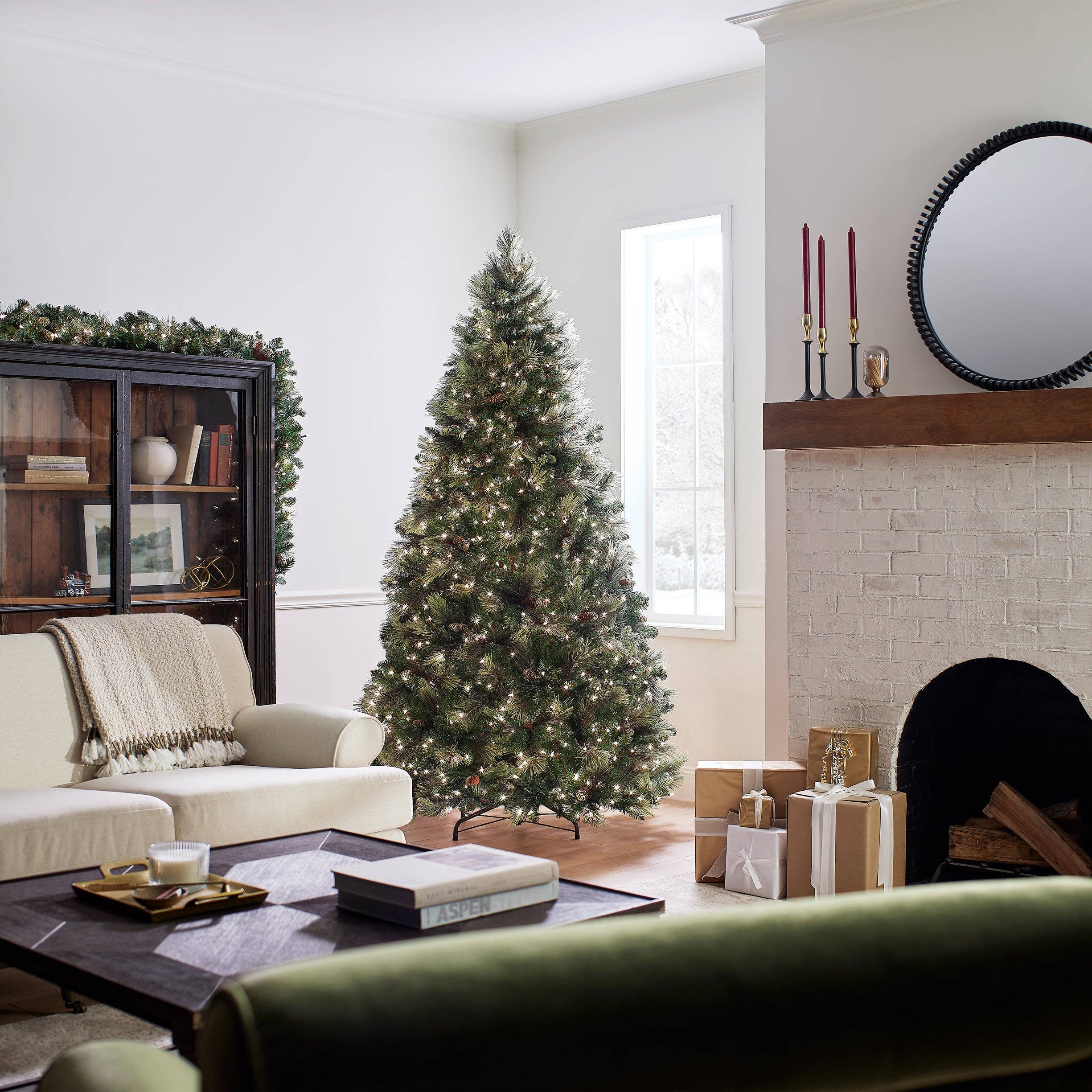 National Tree Company - Wholesale Artificial Christmas Tree - 7.5 ft. Pre-Lit Carolina Pine Tree with 1000 Clear Lights, Plug-In6