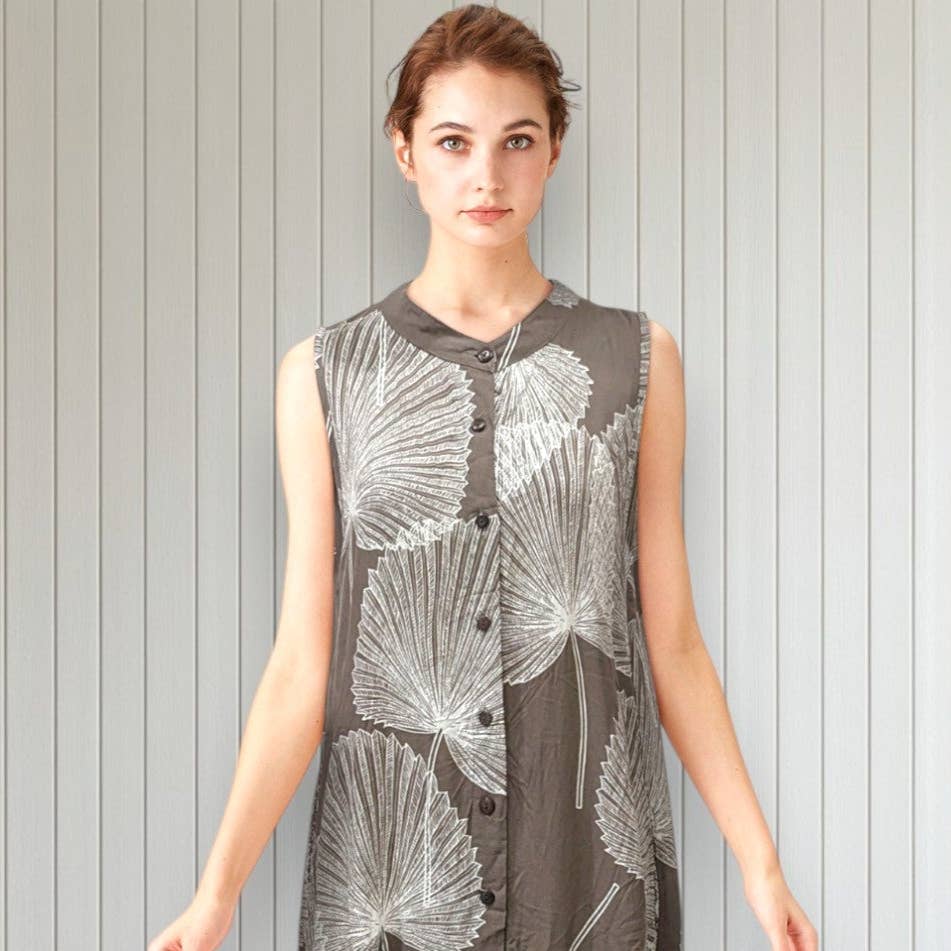 Muumuu Rainbow / DBA Princess Kaiulani Fashions - Wholesale Dress - Women's - Loulu Print Tired Half Button Resort Dress Plus Size 11