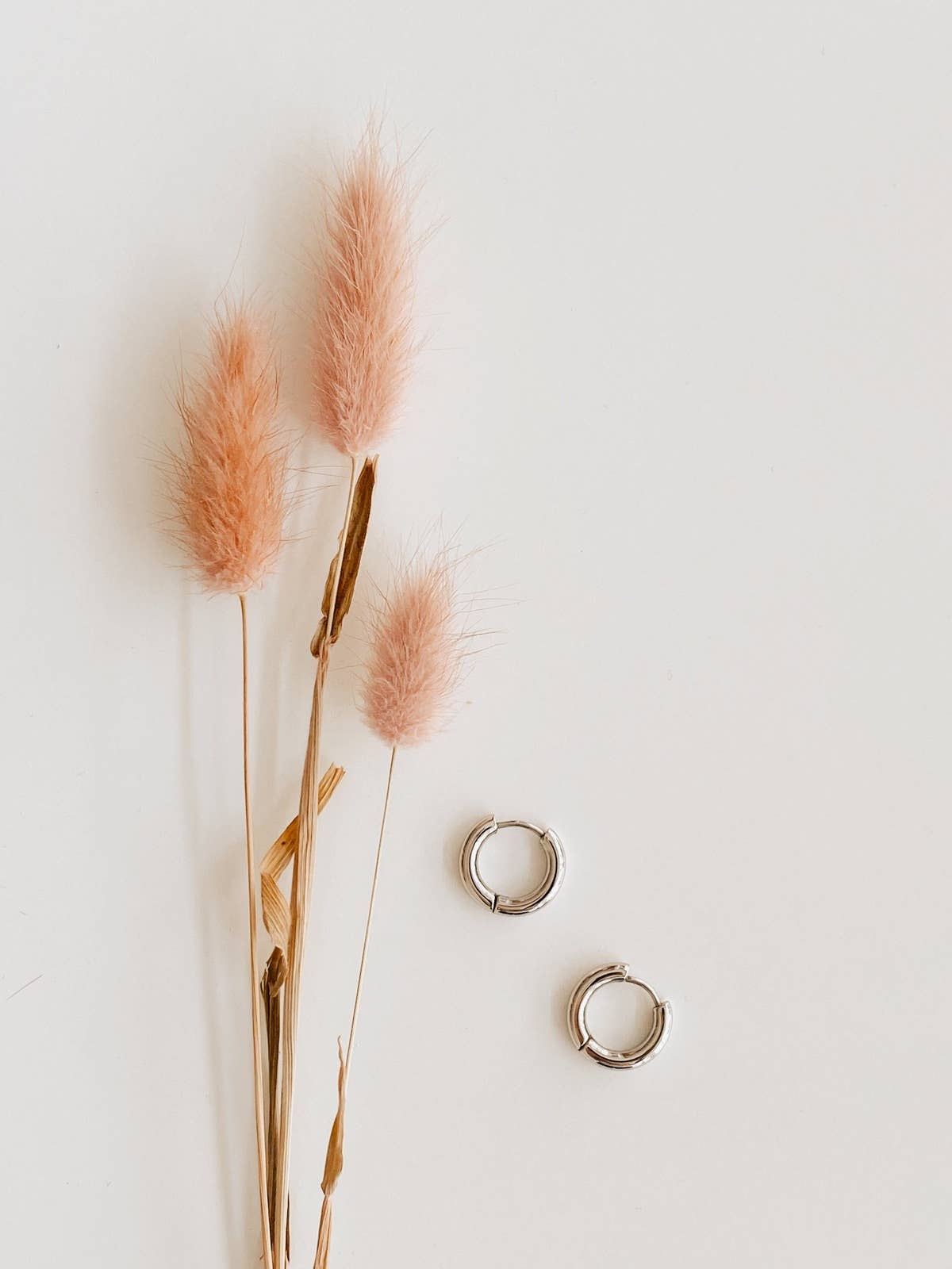 Océanne – wholesale Hoop earrings – Petite Hoops - Gold or Silver / Mini or Midi4