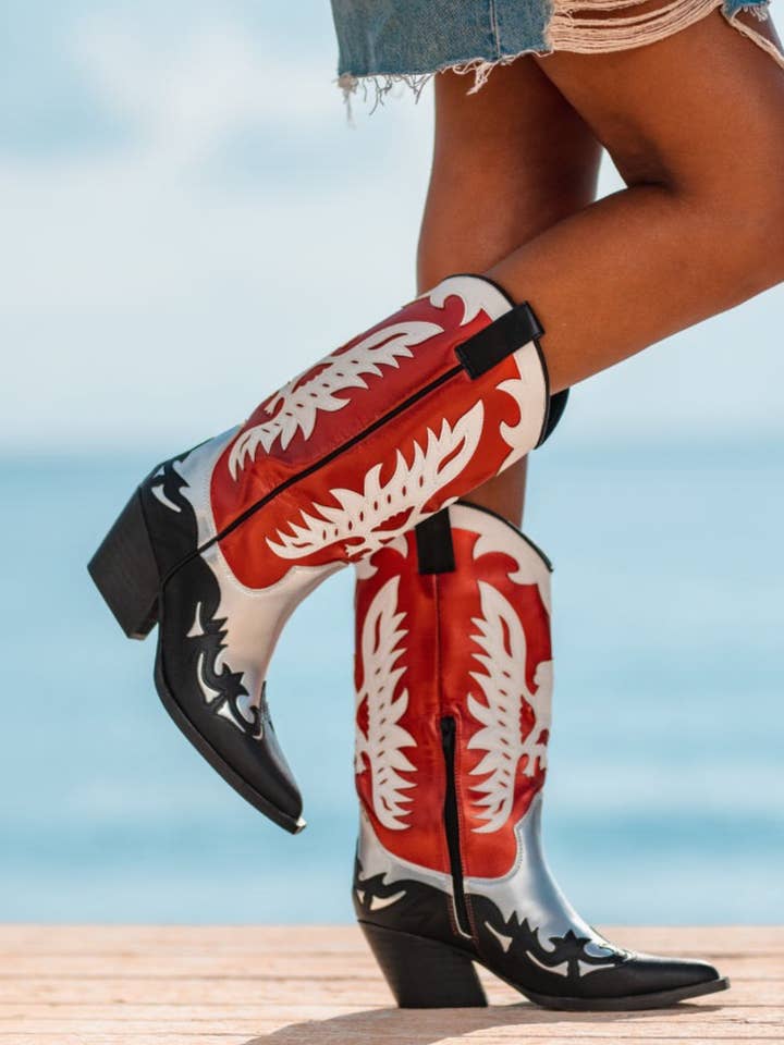 Botas de Cowboy Vermelhas e Prateadas para a sua loja – Faire PT